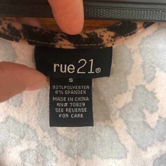 Rue 21 Cheetah Print Tank Top - Picture 3 of 3